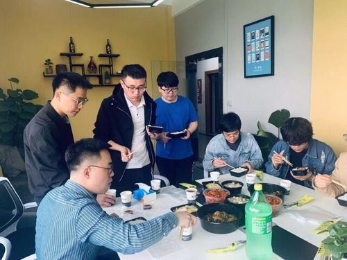 桂林凡森网络科技成立于 2018 年,专业技术团队 10 余人致力于为企业
